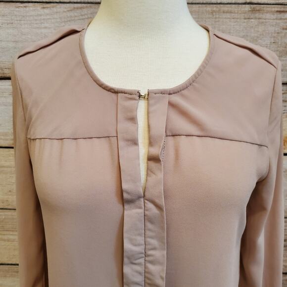 Tobi Pleated Blouse Mauve Taupe Small - Picture 4 of 8
